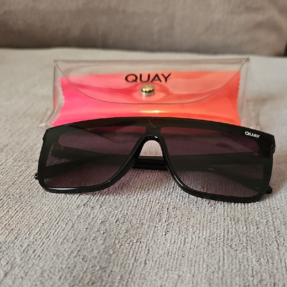 Quay Black Sunglasses with Case